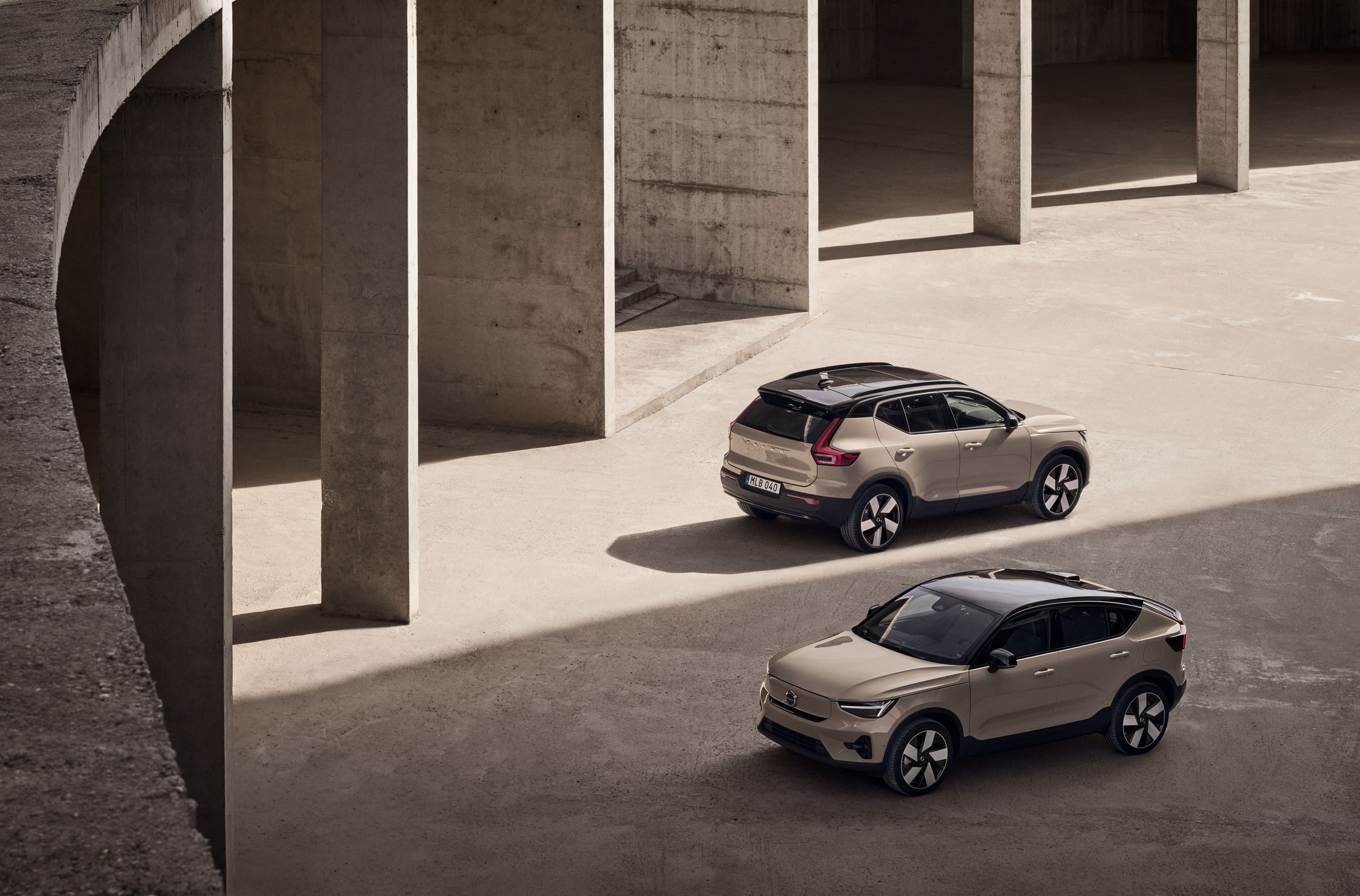Volvo Cars змінює назву електромобілів  та плагін-гібридів – власники легше розрізнятимуть моделі  