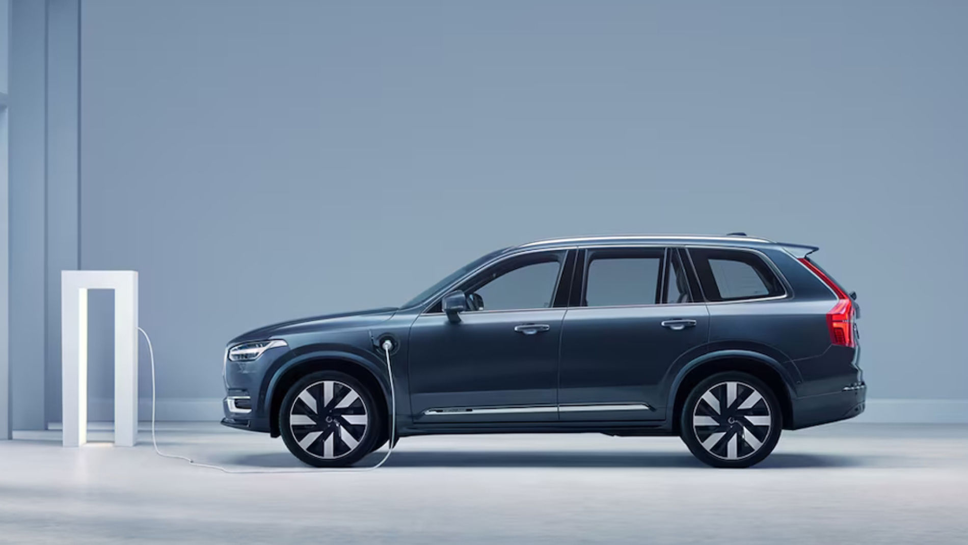 Volvo XC90 Plug-in гібриди </br> зі спеціальною вигодою