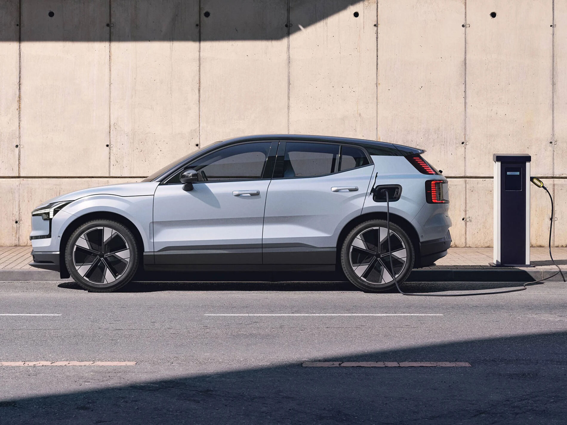 Електромобілі          